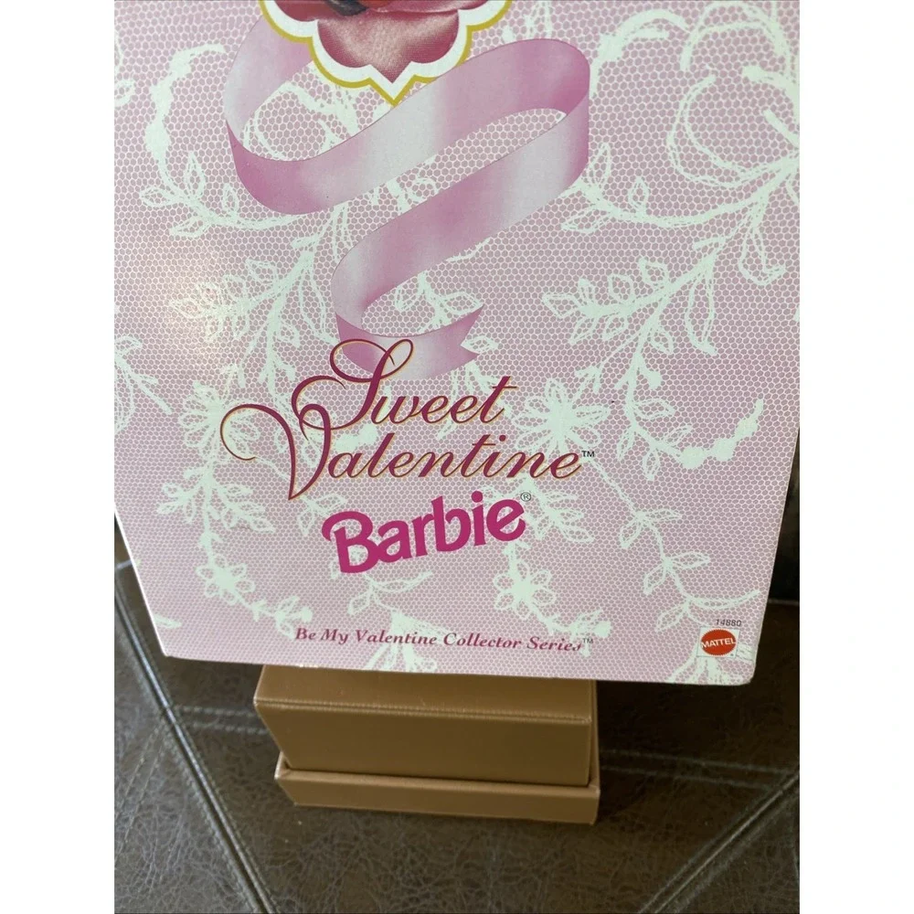 VINTAGE 1995 SWEET VALENTINE BARBIE DOLL HALLMARK 1st SPEC EDITION  NRFB‎ New